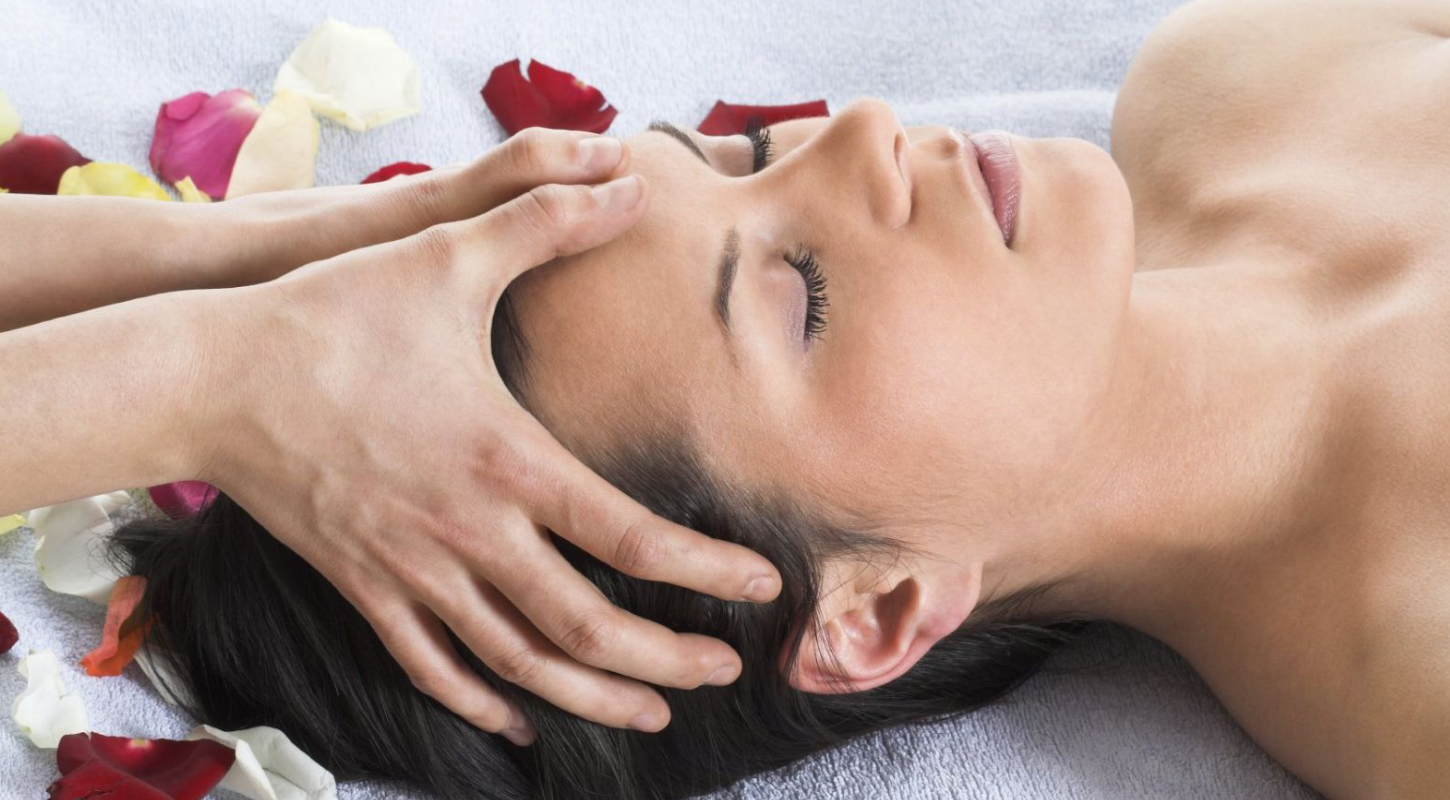 Cuir chevelu : les bienfaits du massage crânien • Défi Santé